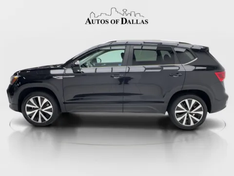 More photos of 2022 Volkswagen Taos 1.5T SE at Autos of Dallas - Plano, TX