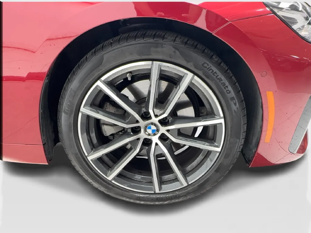 BMW 2 Series photo 15