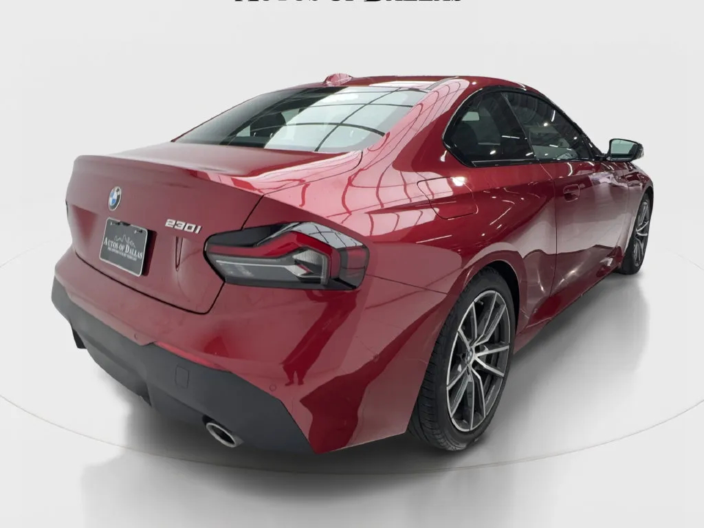 BMW 2 Series photo 8
