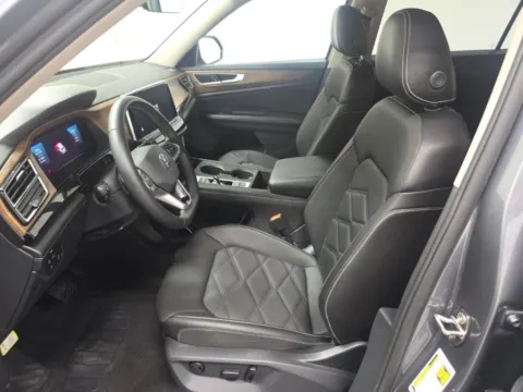More photos of 2025 Volkswagen Atlas 2.0T SE at Autos of Dallas - Plano, TX