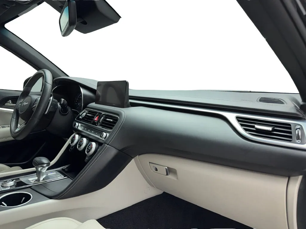 Genesis G70 photo 33