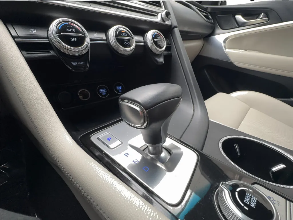 Genesis G70 photo 44