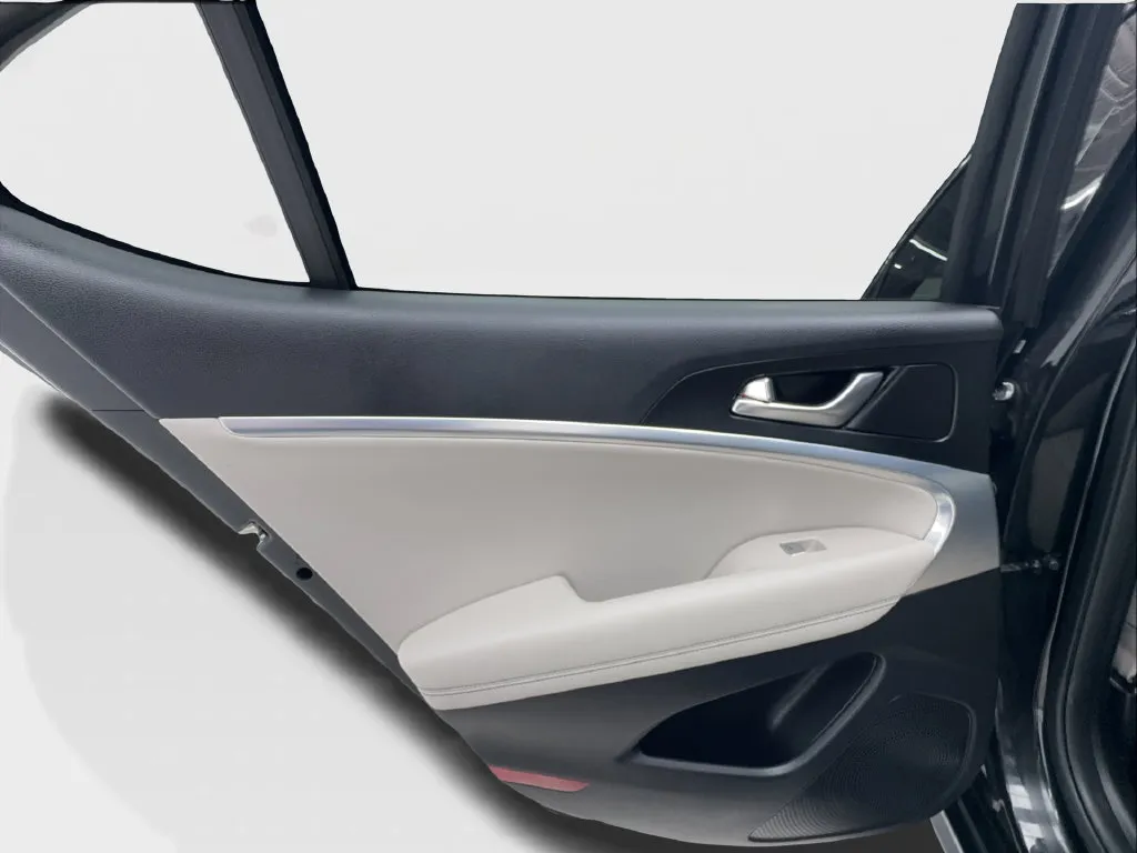 Genesis G70 photo 27