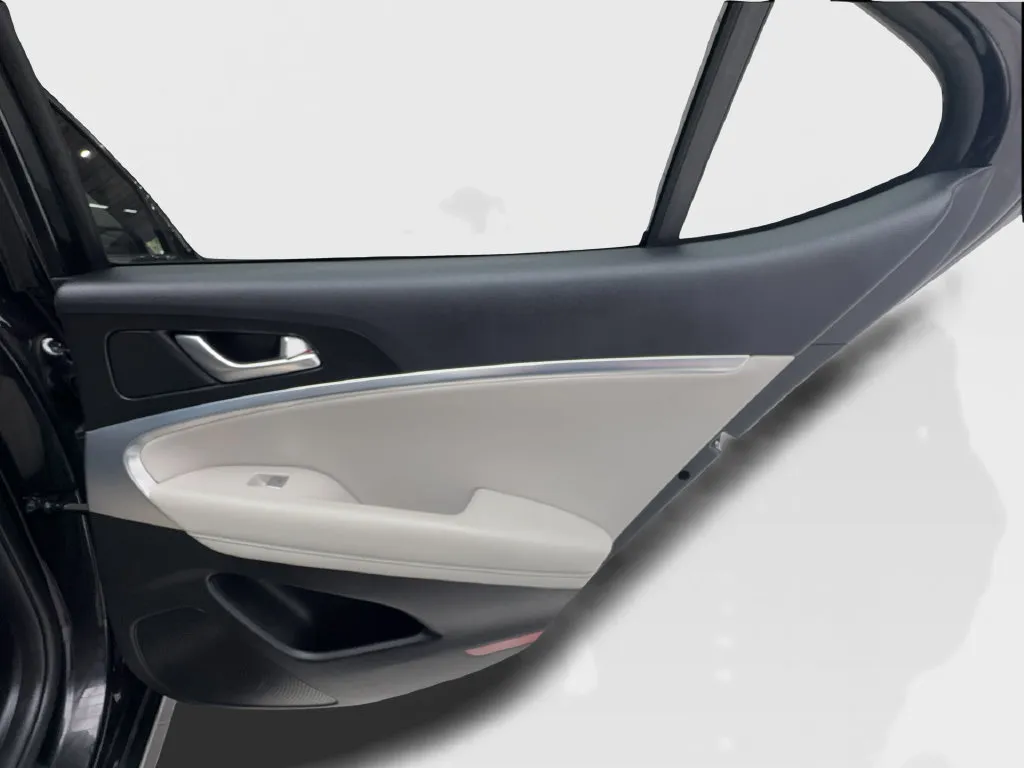 Genesis G70 photo 29