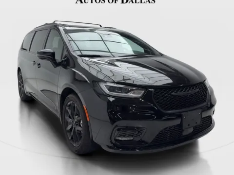 Photos of 2025 Chrysler Pacifica Limited for sale in Plano, TX at Autos of Dallas - Plano