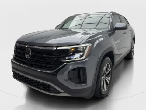 More photos of 2024 Volkswagen Atlas Cross Sport 2.0T SE at Autos of Dallas - Plano, TX