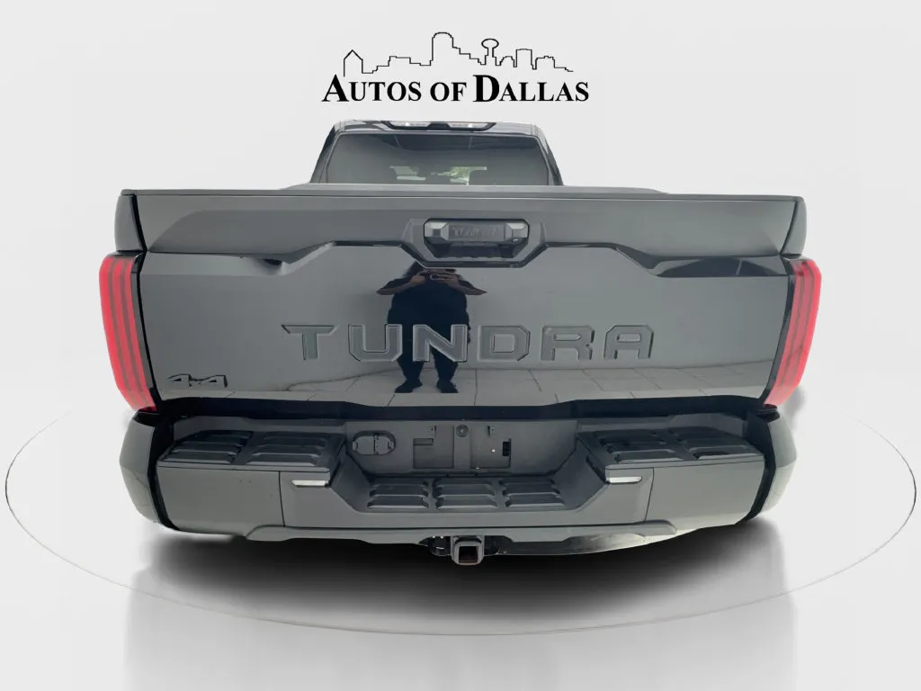 Toyota Tundra photo 10
