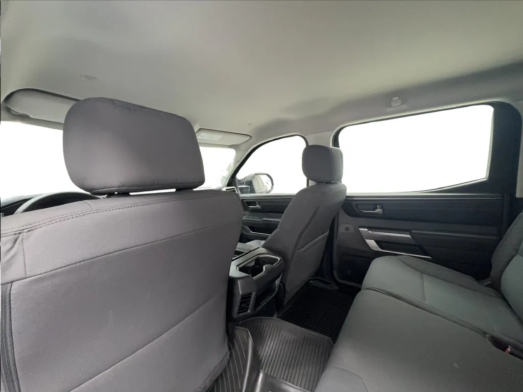 Toyota Tundra photo 26