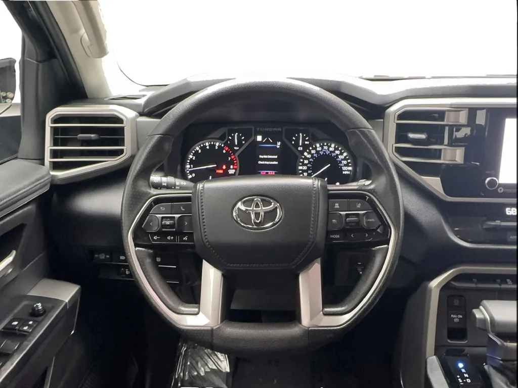 Toyota Tundra photo 37
