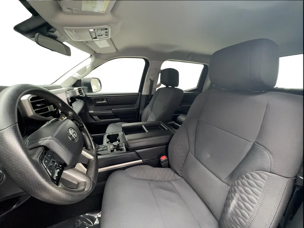 Toyota Tundra photo 22