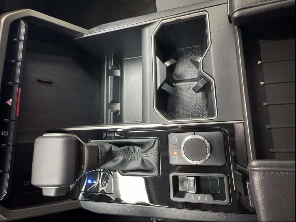 Toyota Tundra photo 45