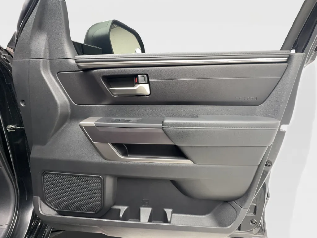 Toyota Tundra photo 34