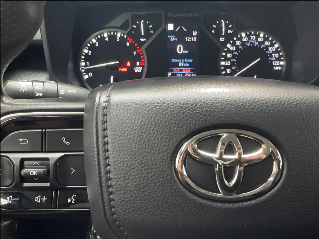 Toyota Tundra photo 42