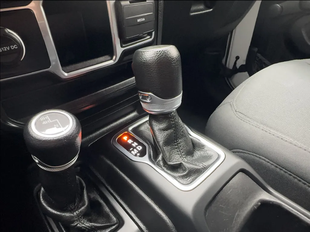 Jeep Wrangler photo 42