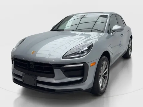 More photos of 2024 Porsche Macan at Autos of Dallas - Plano, TX