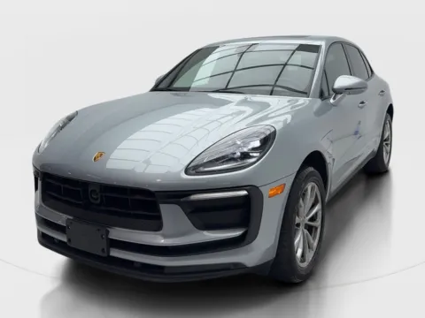More photos of 2024 Porsche Macan at Autos of Dallas - Plano, TX