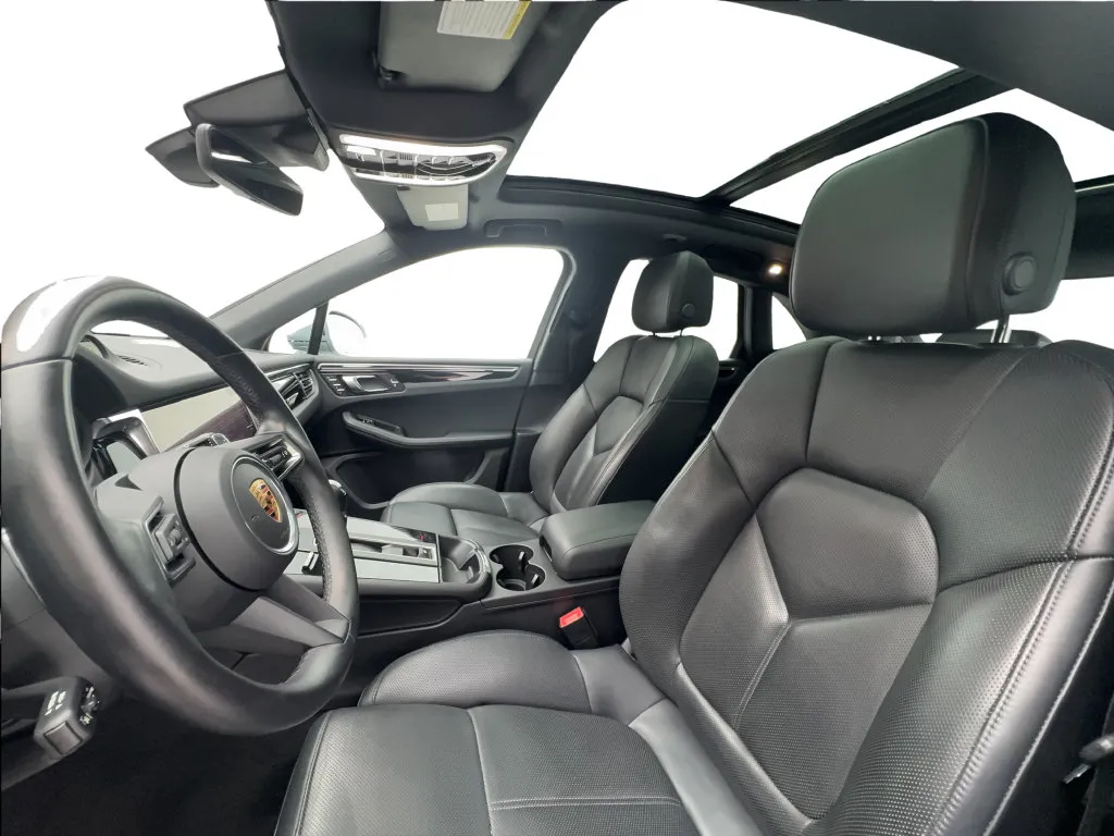 Porsche Macan photo 21