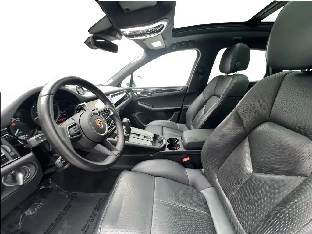 Porsche Macan photo 22