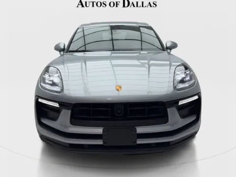 More photos of 2024 Porsche Macan at Autos of Dallas - Plano, TX
