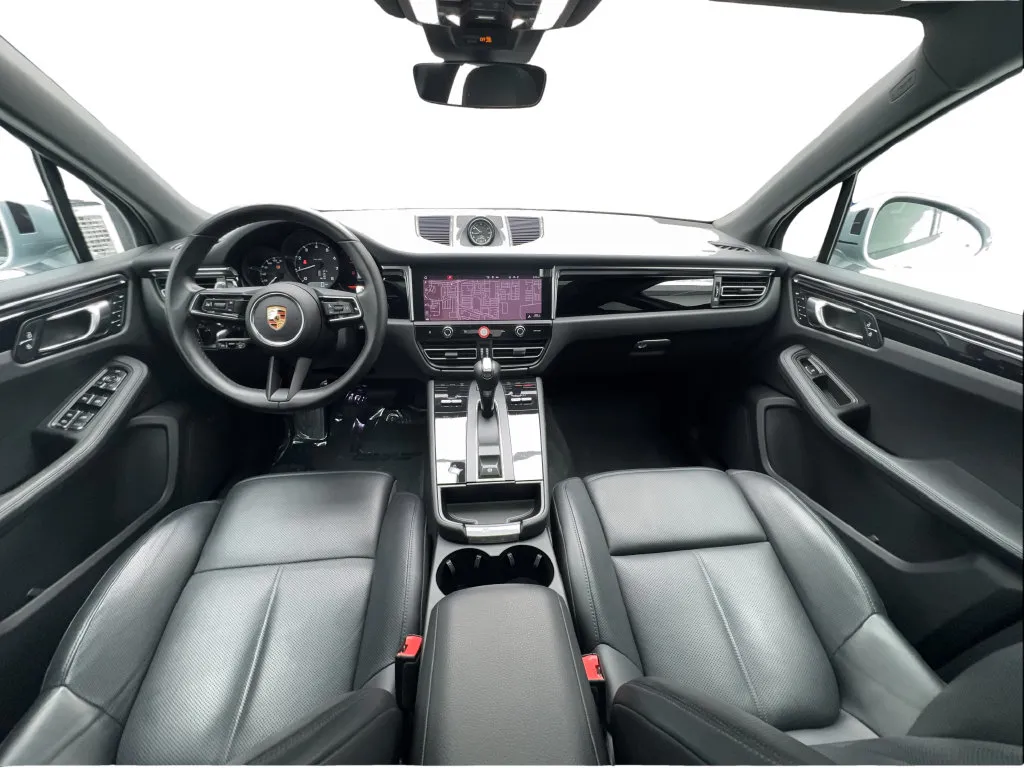 Porsche Macan photo 40