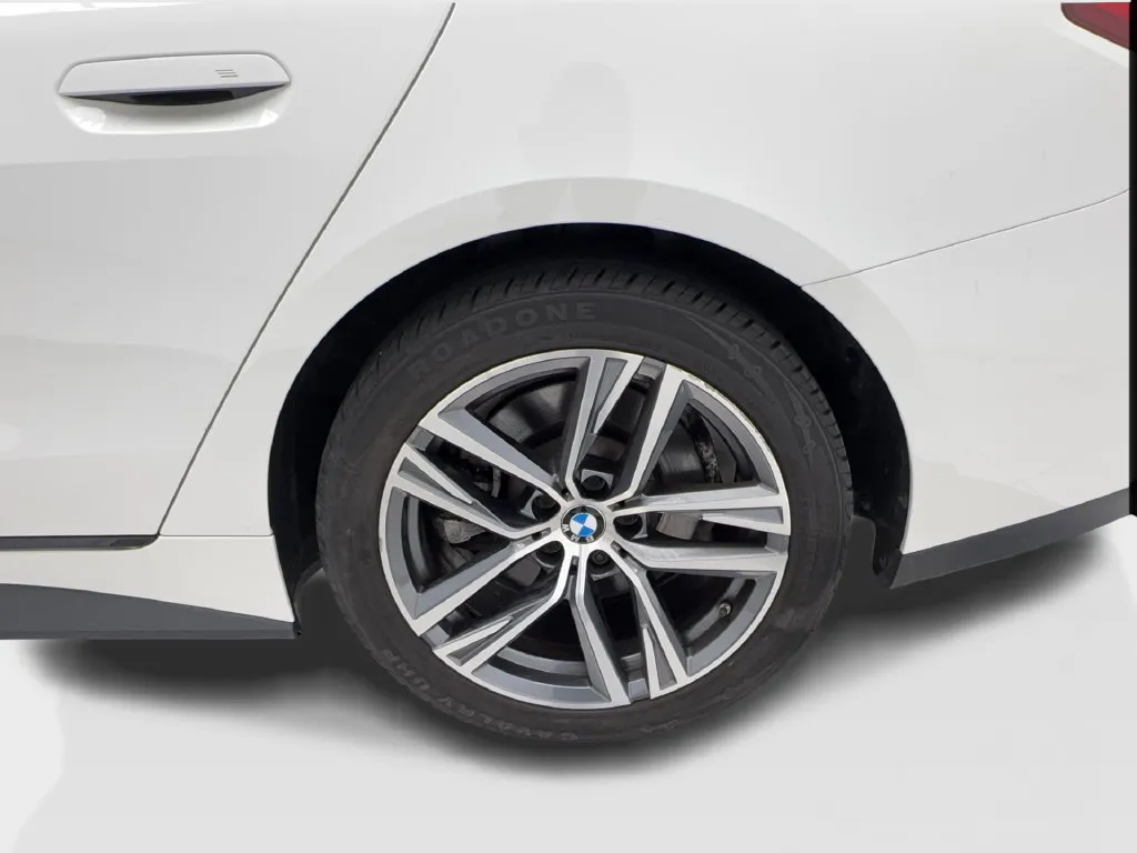 BMW 4 Series photo 14