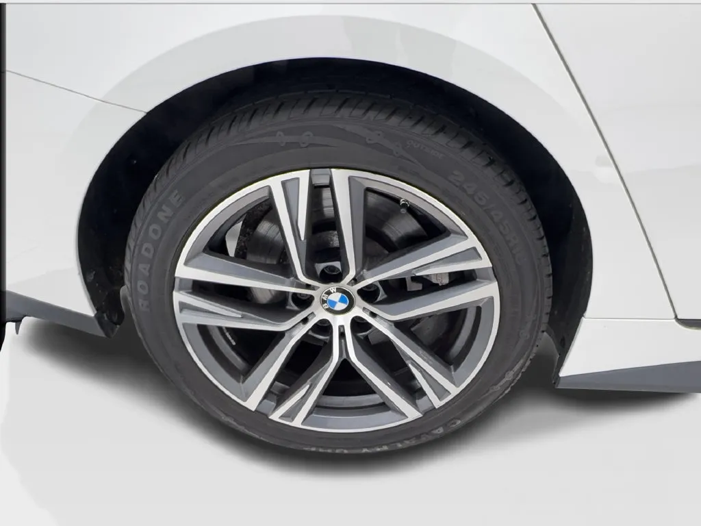 BMW 4 Series photo 18
