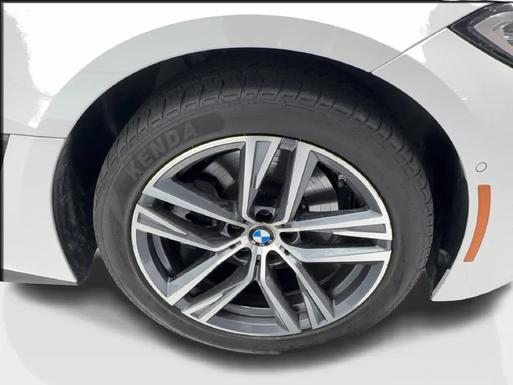BMW 4 Series photo 16
