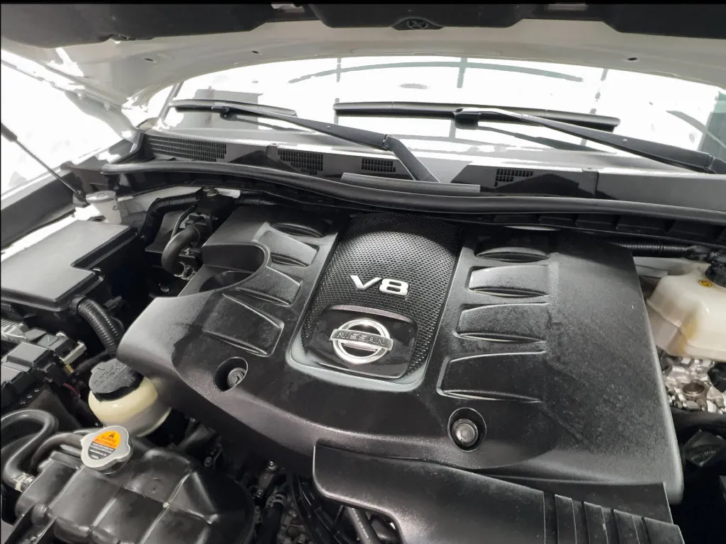 Nissan Armada photo 21