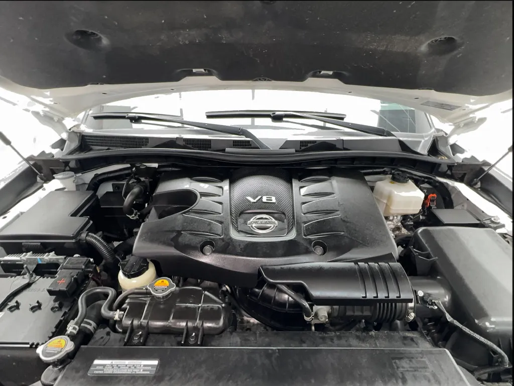 Nissan Armada photo 20