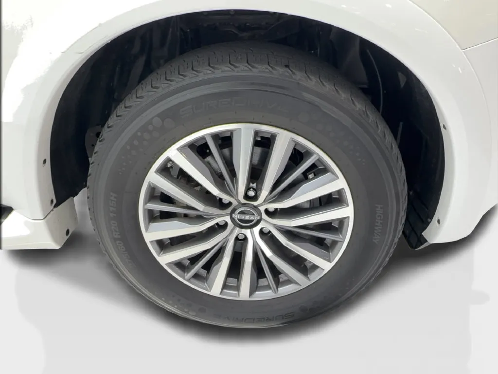 Nissan Armada photo 16