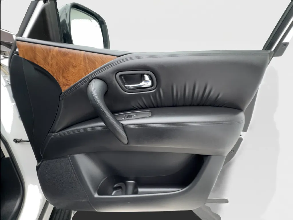Nissan Armada photo 40