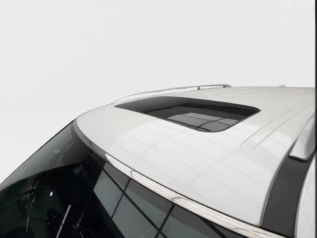 Nissan Armada photo 12