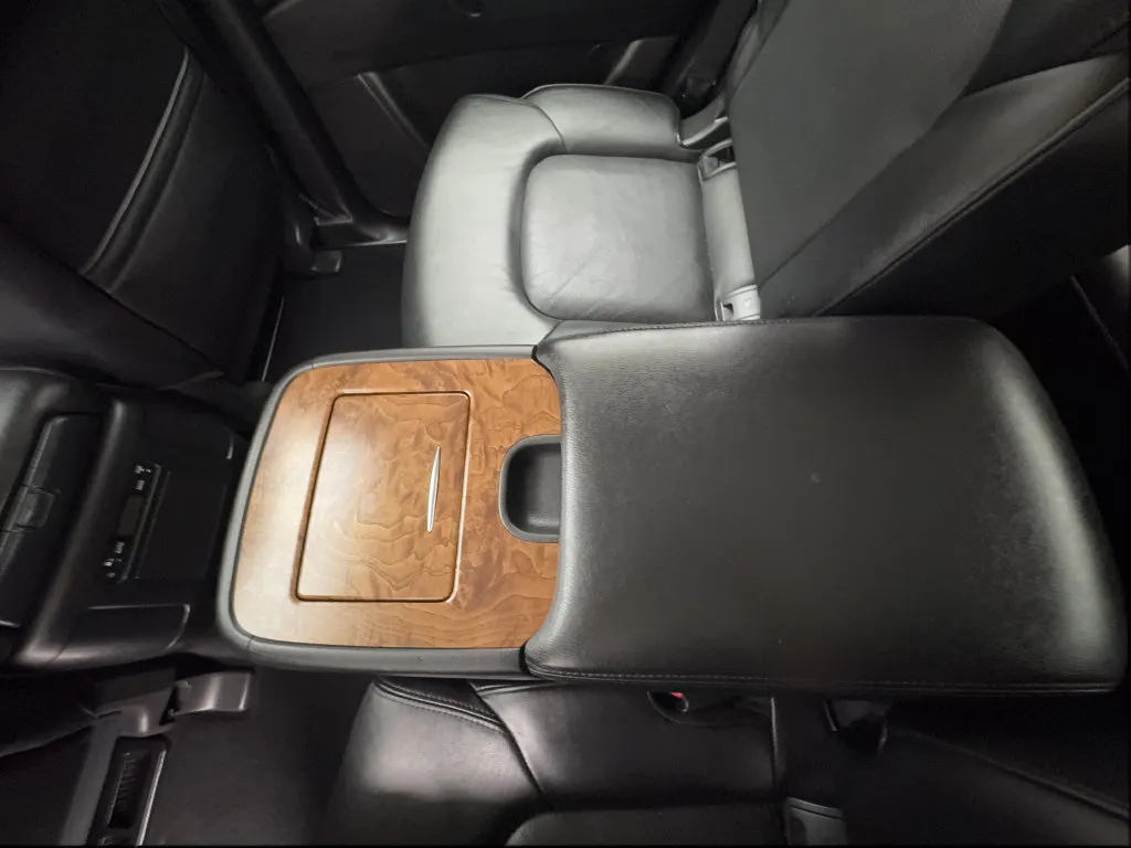 Nissan Armada photo 45