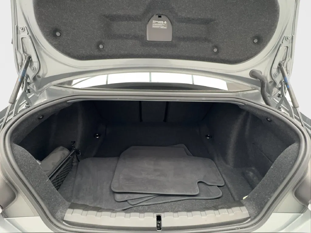 BMW 2 Series photo 14