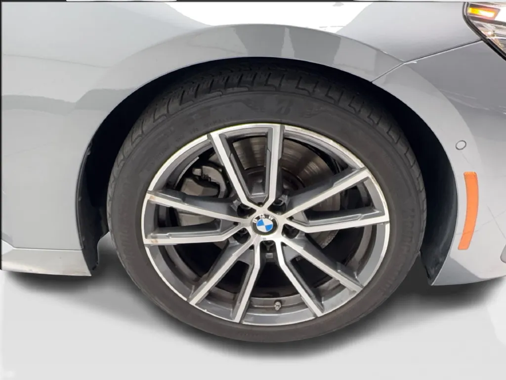 BMW 2 Series photo 10