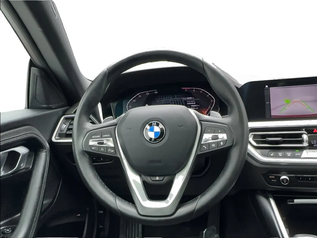 BMW 2 Series photo 36