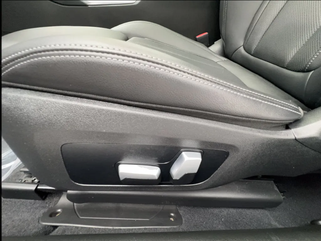 BMW 2 Series photo 25