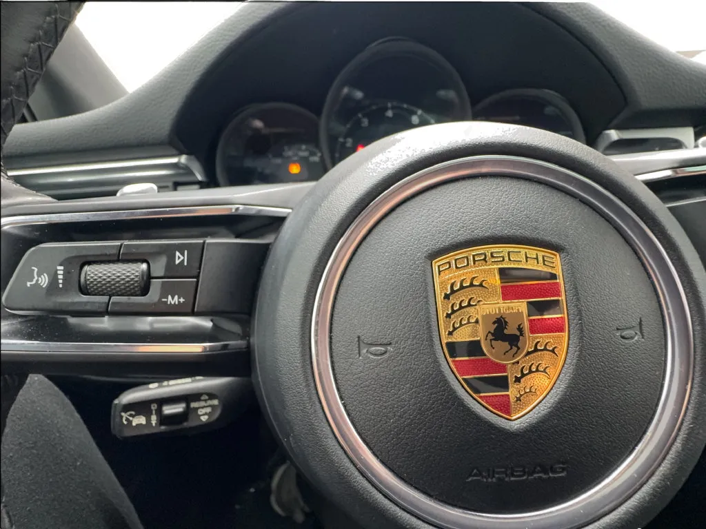 Porsche Macan photo 44