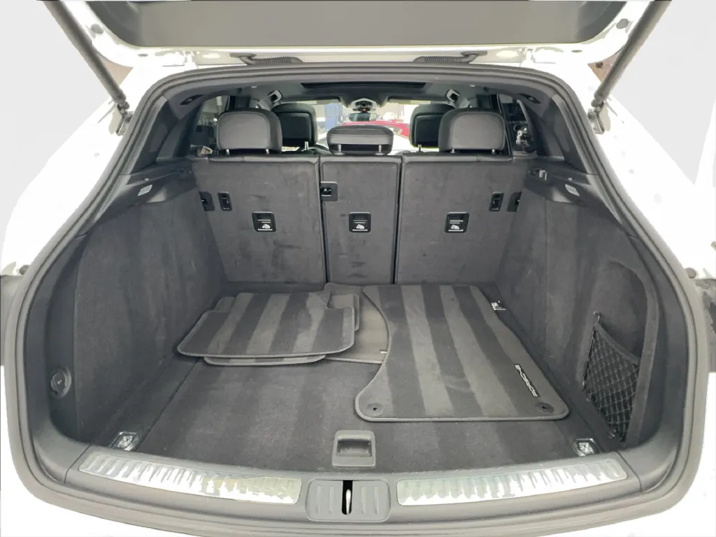 Porsche Macan photo 19