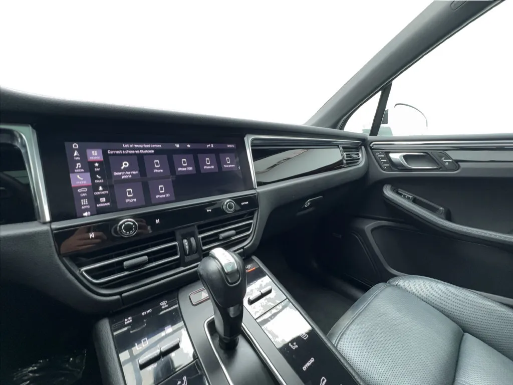Porsche Macan photo 45