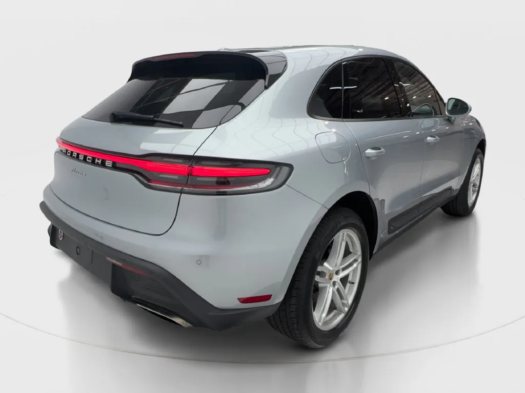 Porsche Macan photo 8