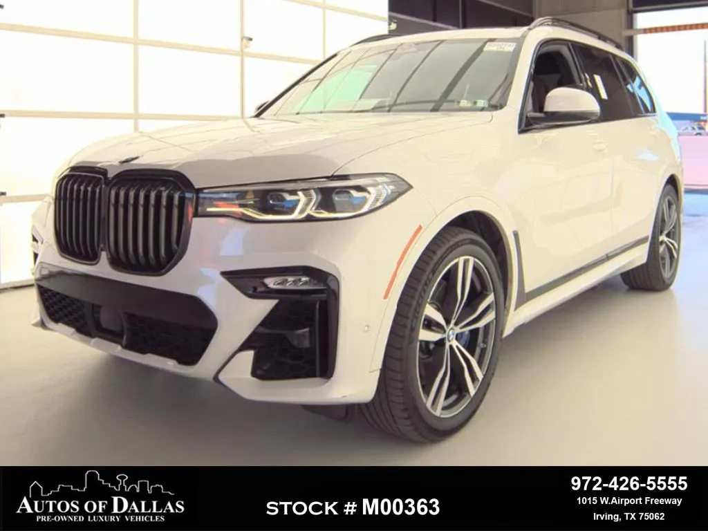 2022 BMW X7 M50i's photo