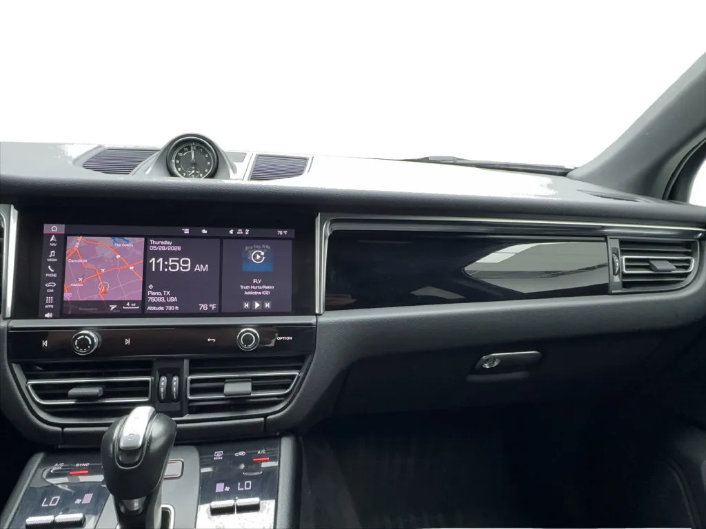 Porsche Macan photo 49
