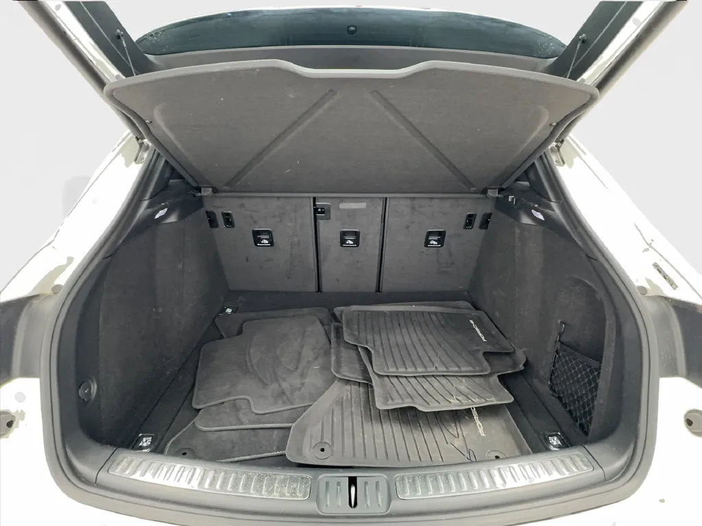 Porsche Macan photo 19