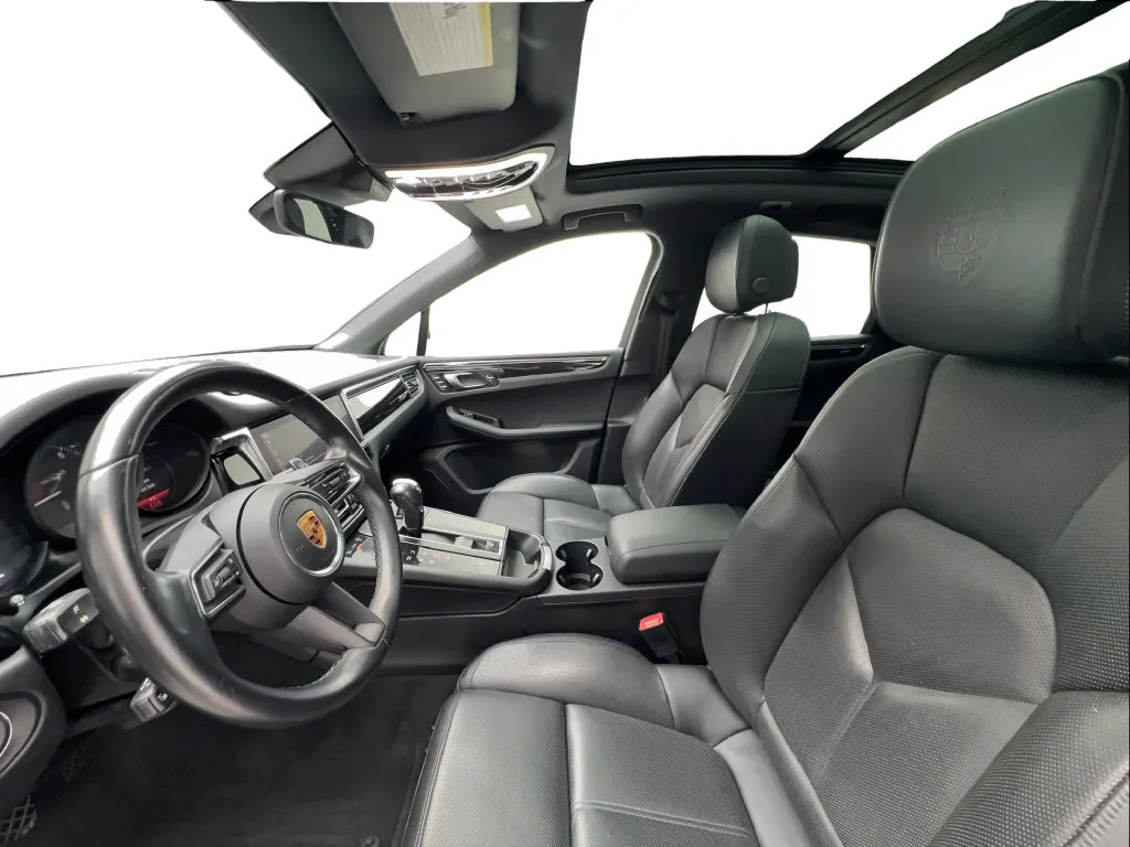 Porsche Macan photo 22