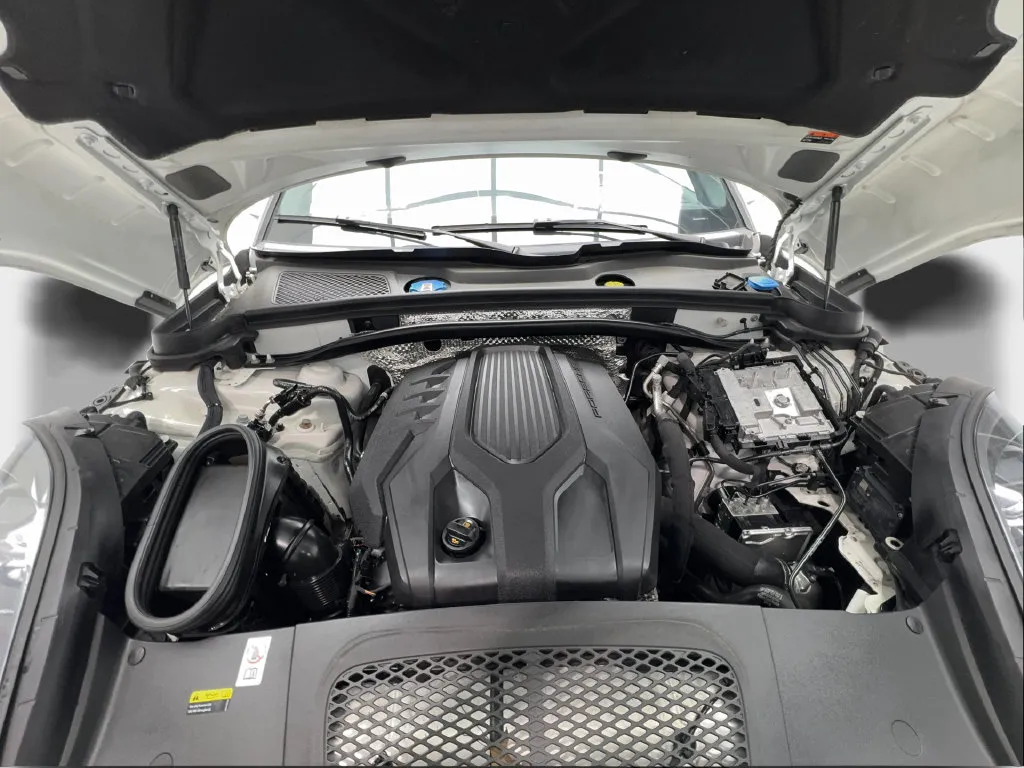 Porsche Macan photo 20