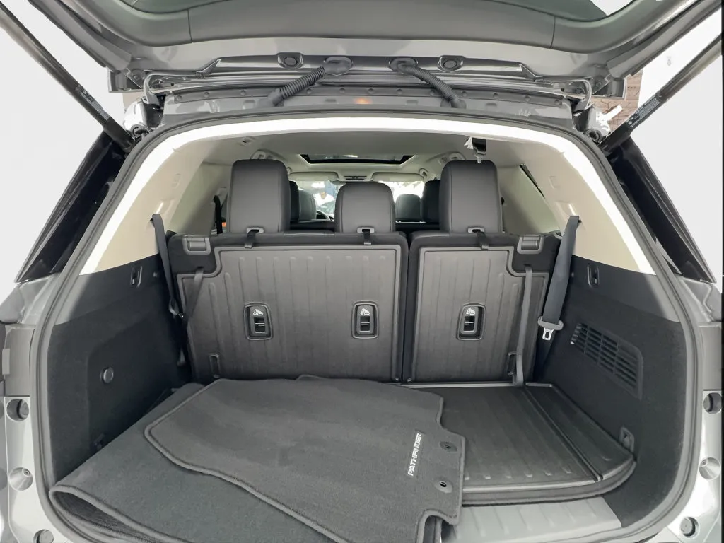 Nissan Pathfinder photo 20