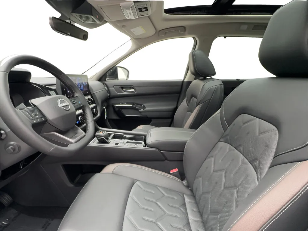 Nissan Pathfinder photo 23