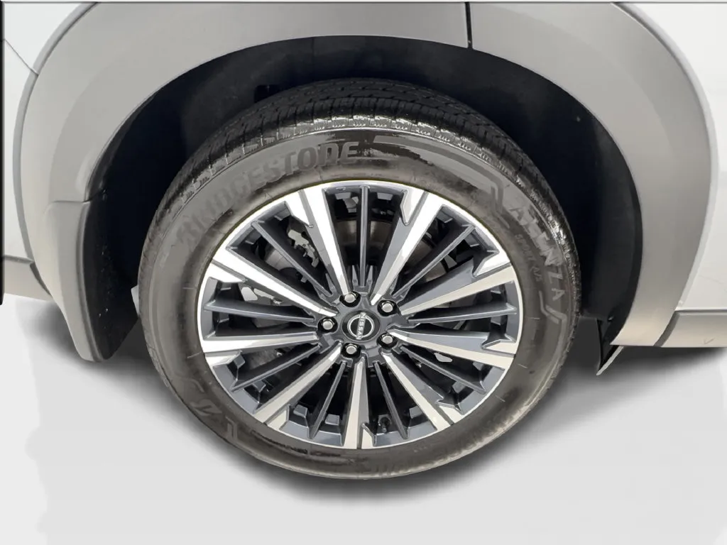 Nissan Pathfinder photo 18