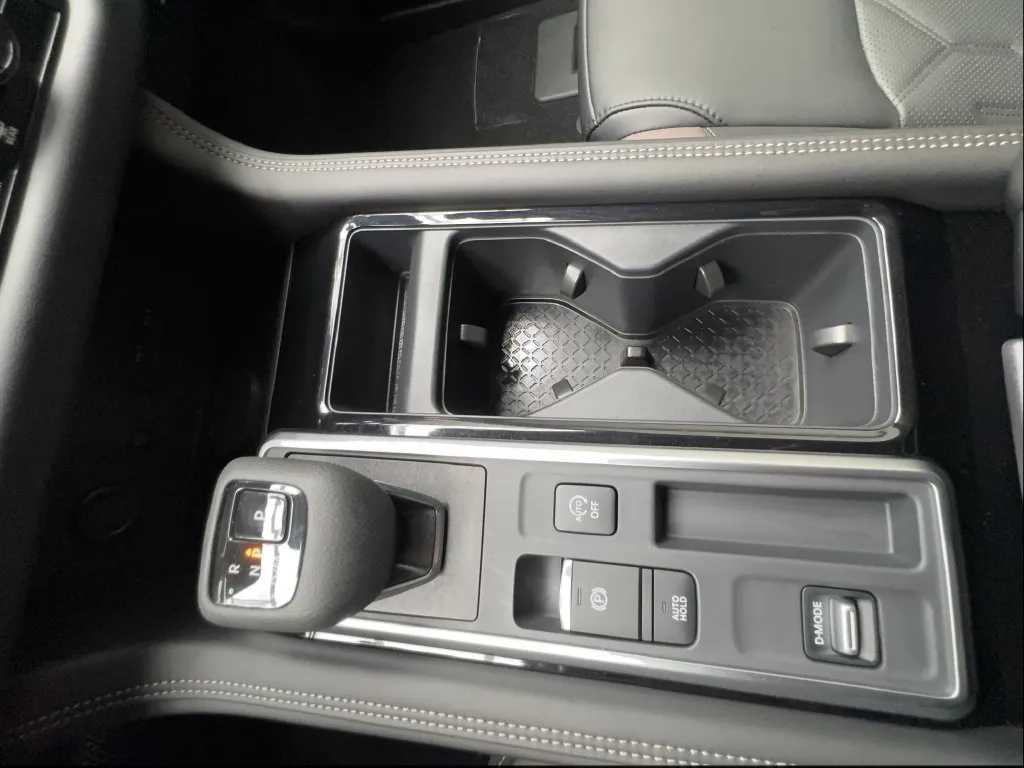 Nissan Pathfinder photo 52